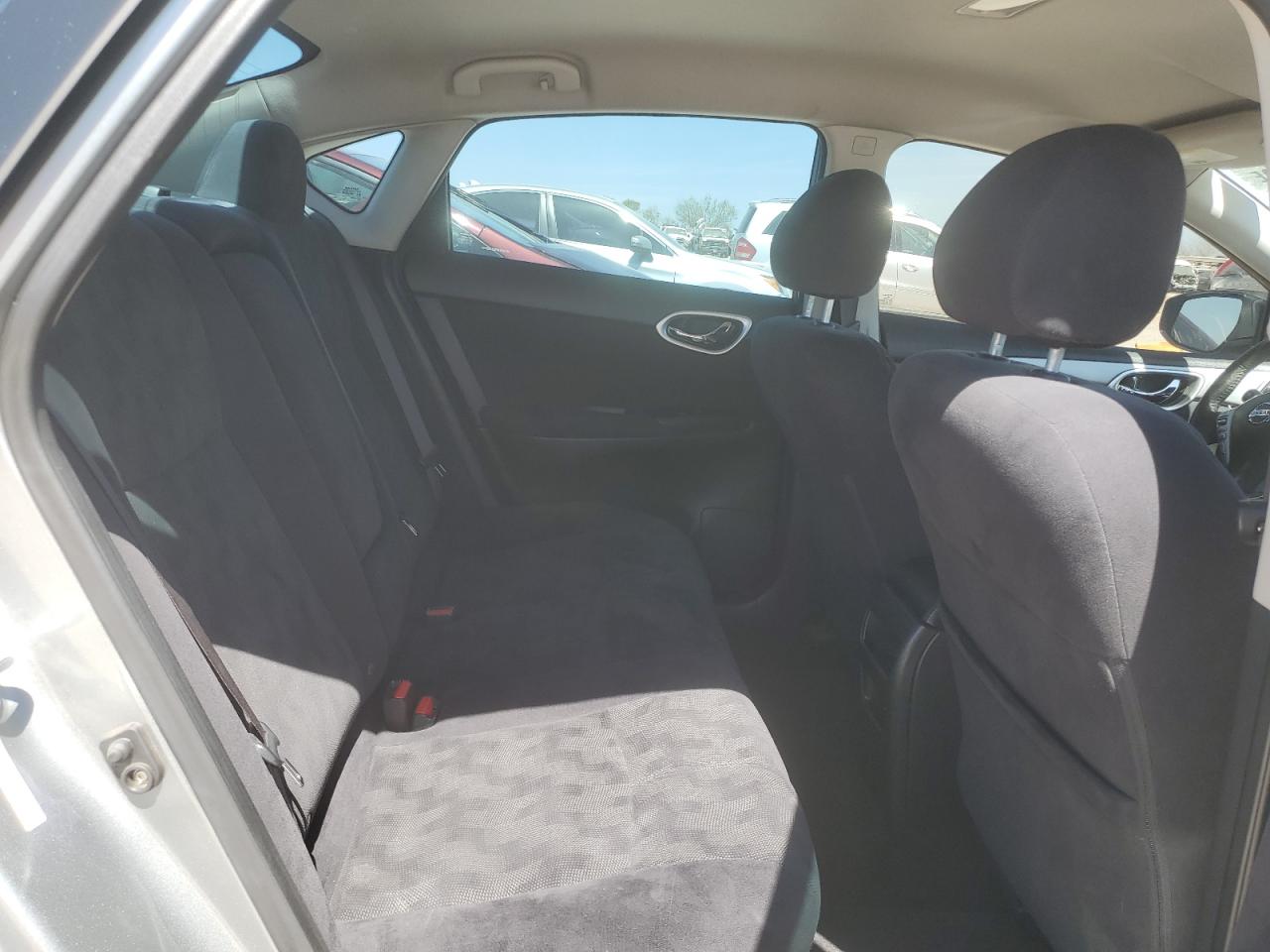 2013 Nissan Sentra - Image 10