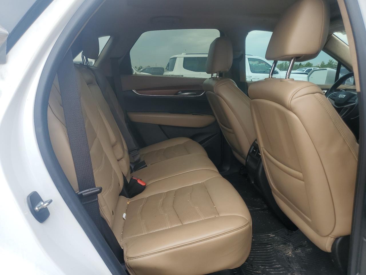 2017 Cadillac Xt5 Platinum VIN: 1GYKNFRS0HZ292722 Lot: 50487525