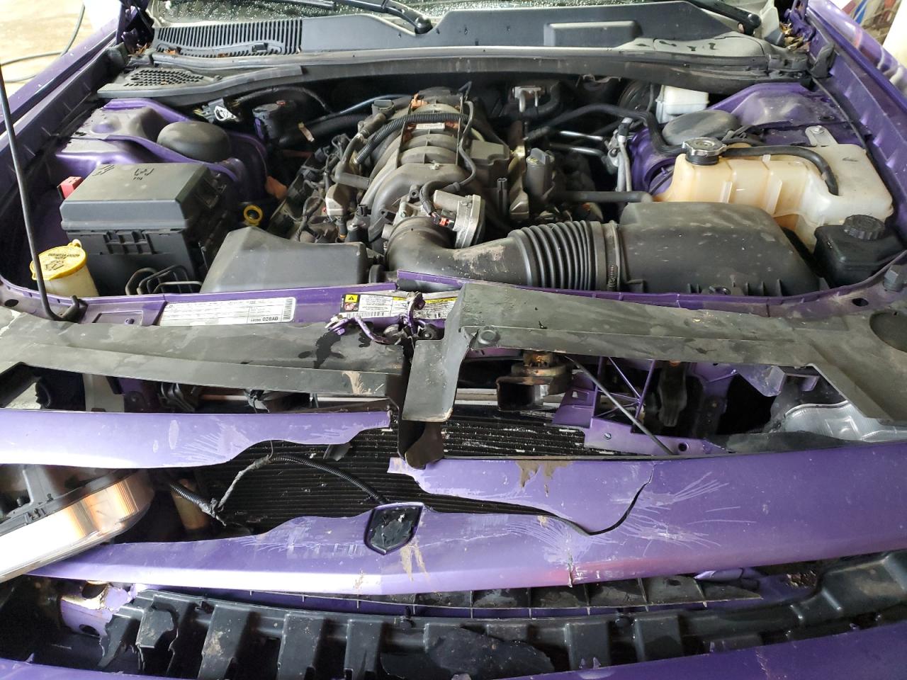 2010 Dodge Challenger - Image 11