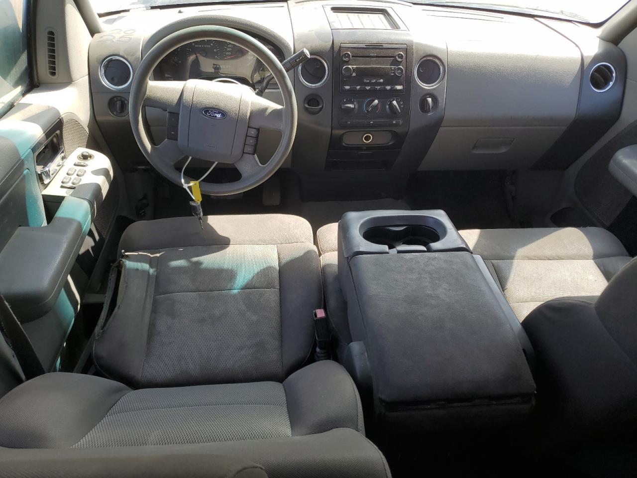 2005 Ford F-150 - Image 8