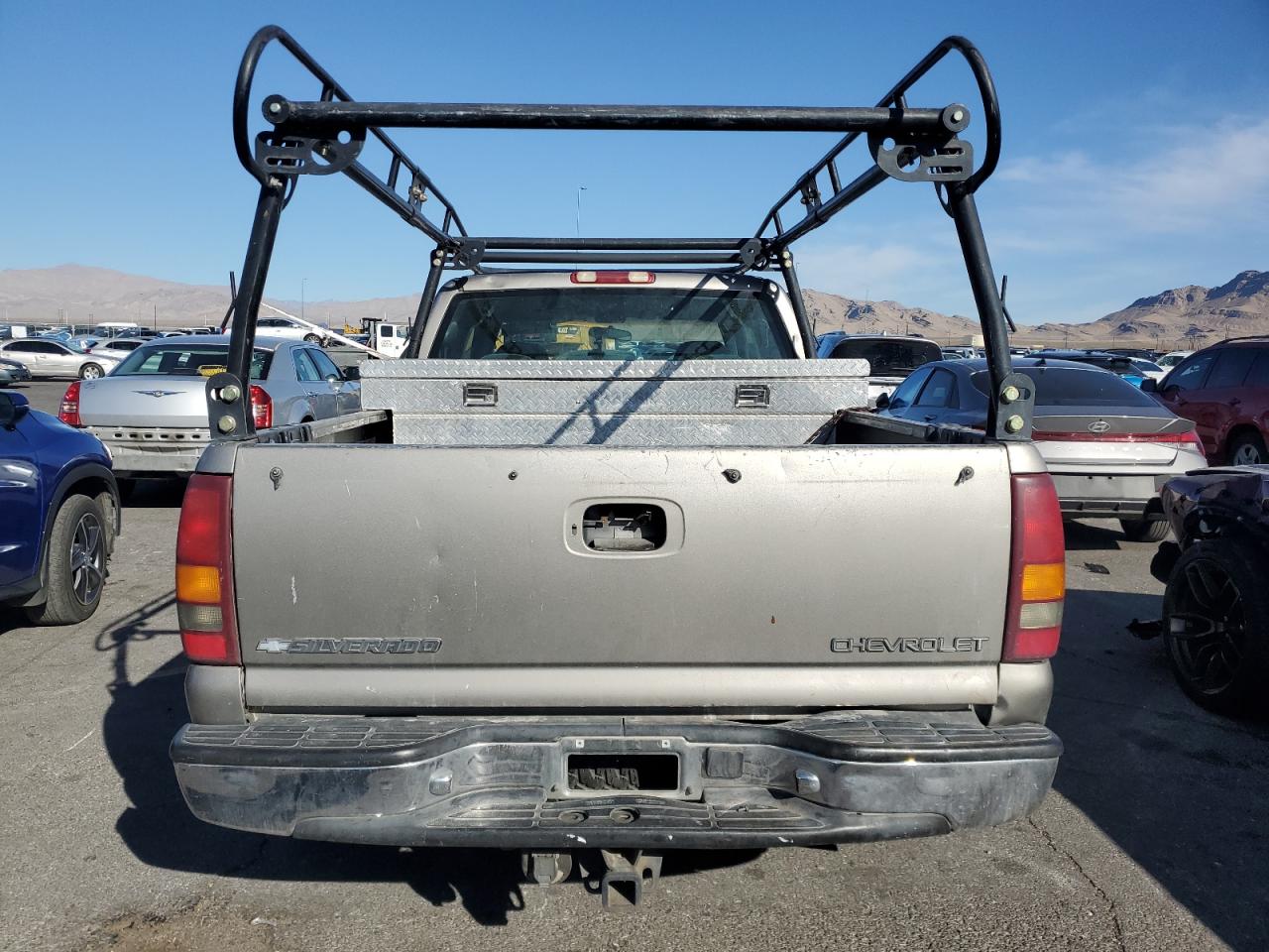 2001 Chevrolet Silverado - Image 6