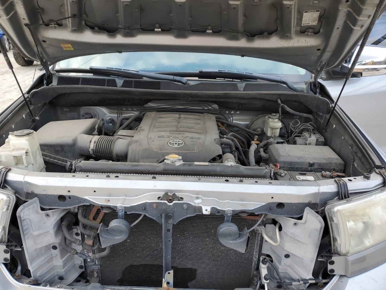 2011 Toyota Tundra - Image 11