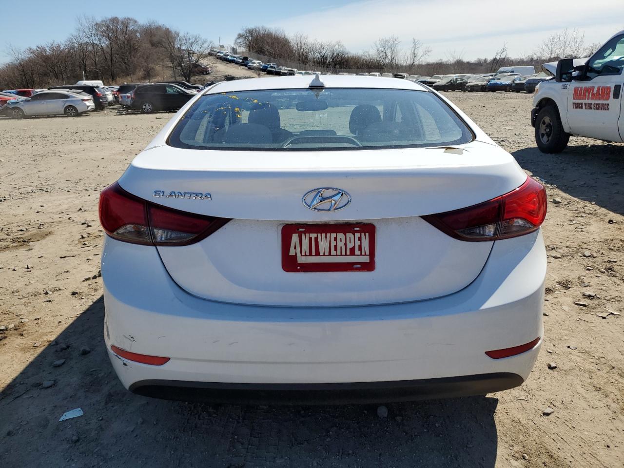 2016 Hyundai Elantra - Image 6
