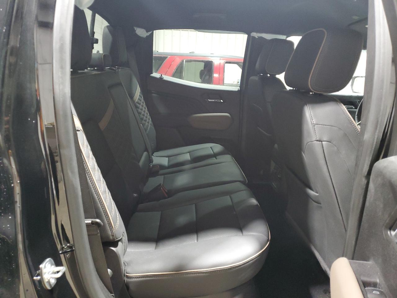2024 GMC Canyon Denali VIN: 1GTP6FEK1R1303399 Lot: 49176775
