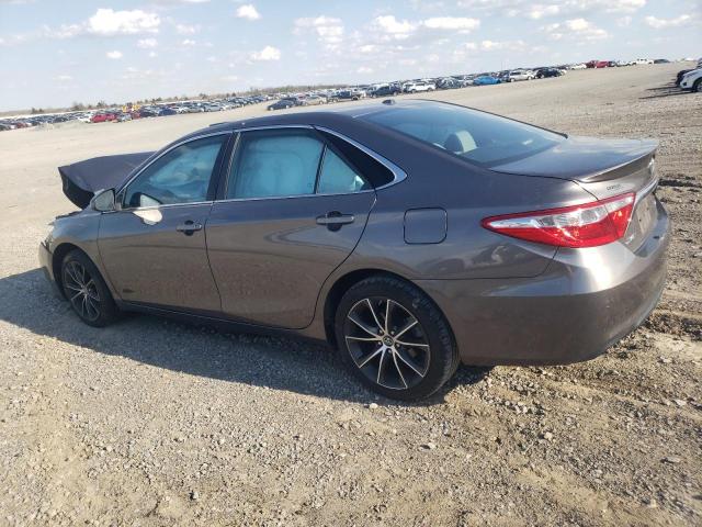  TOYOTA CAMRY 2017 Srebrny