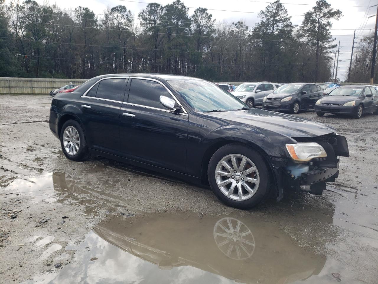 2013 Chrysler 300 - Image 4