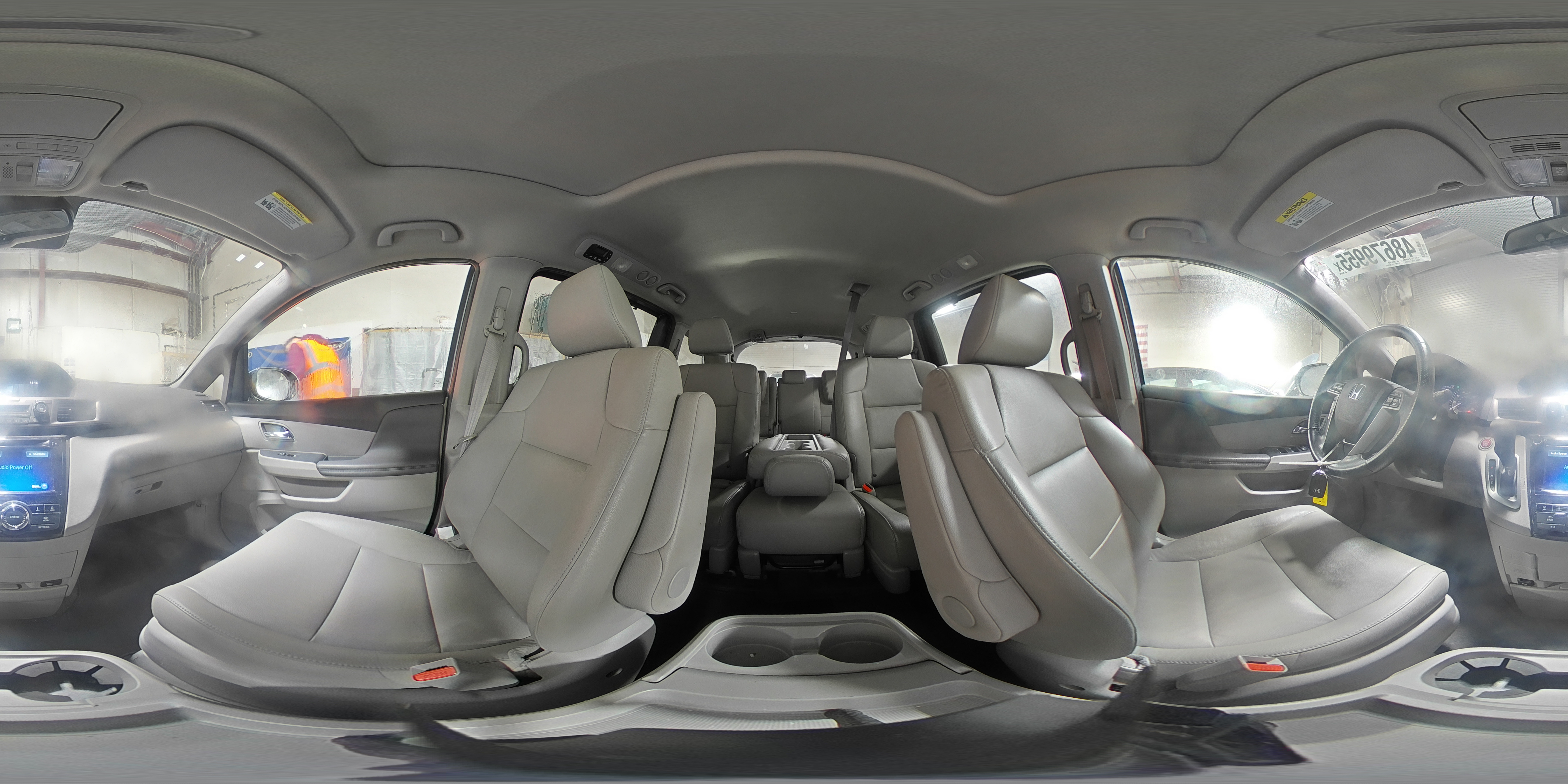 2014 Honda Odyssey - Image 15