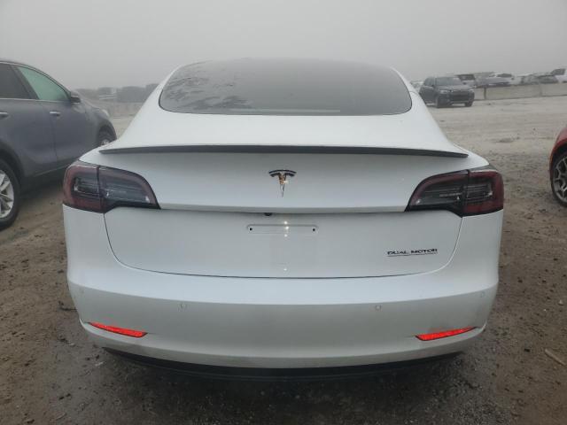  TESLA MODEL 3 2021 Biały