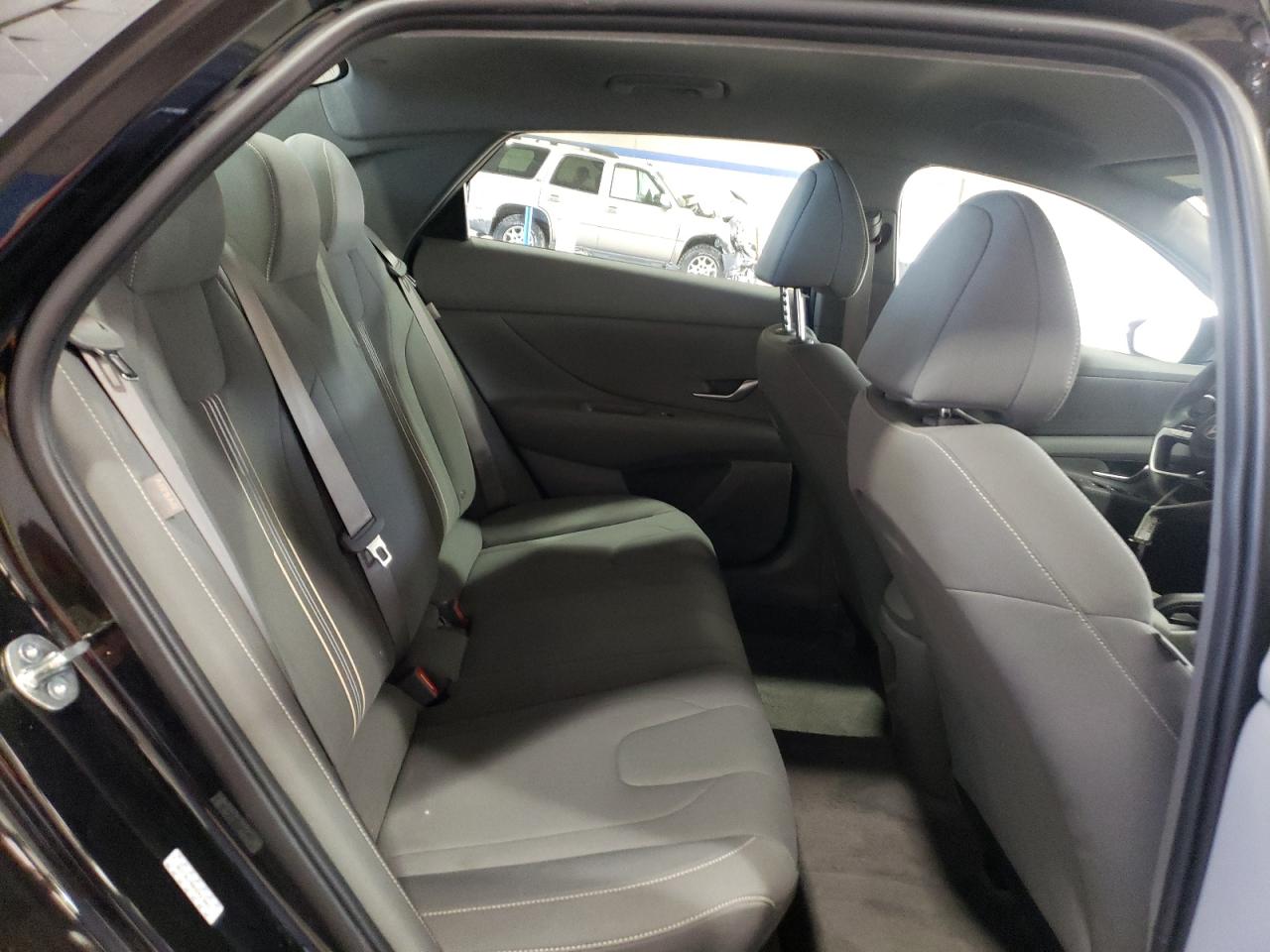 2024 Hyundai Elantra - Image 10