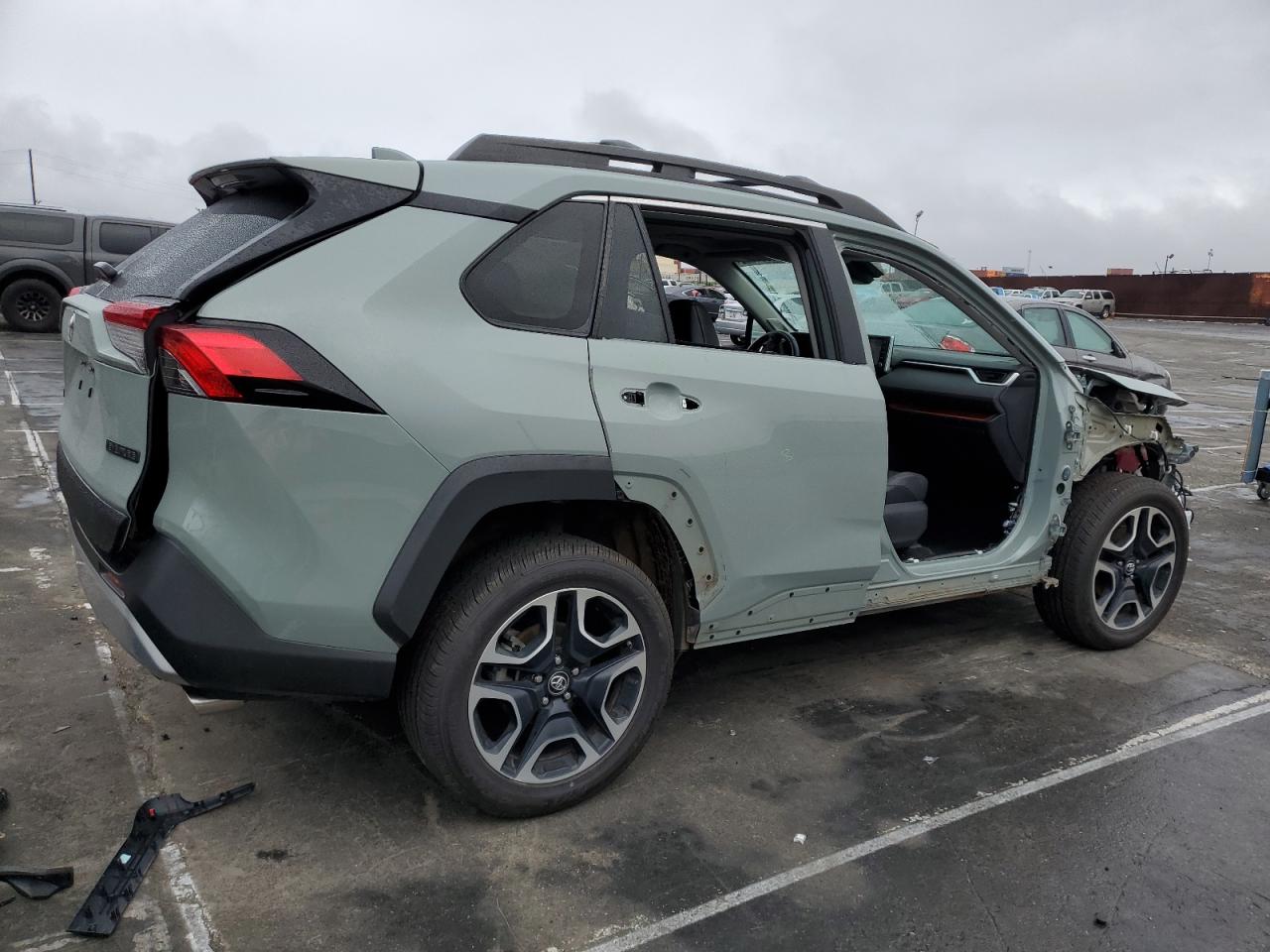 2019 Toyota RAV 4 - Image 3