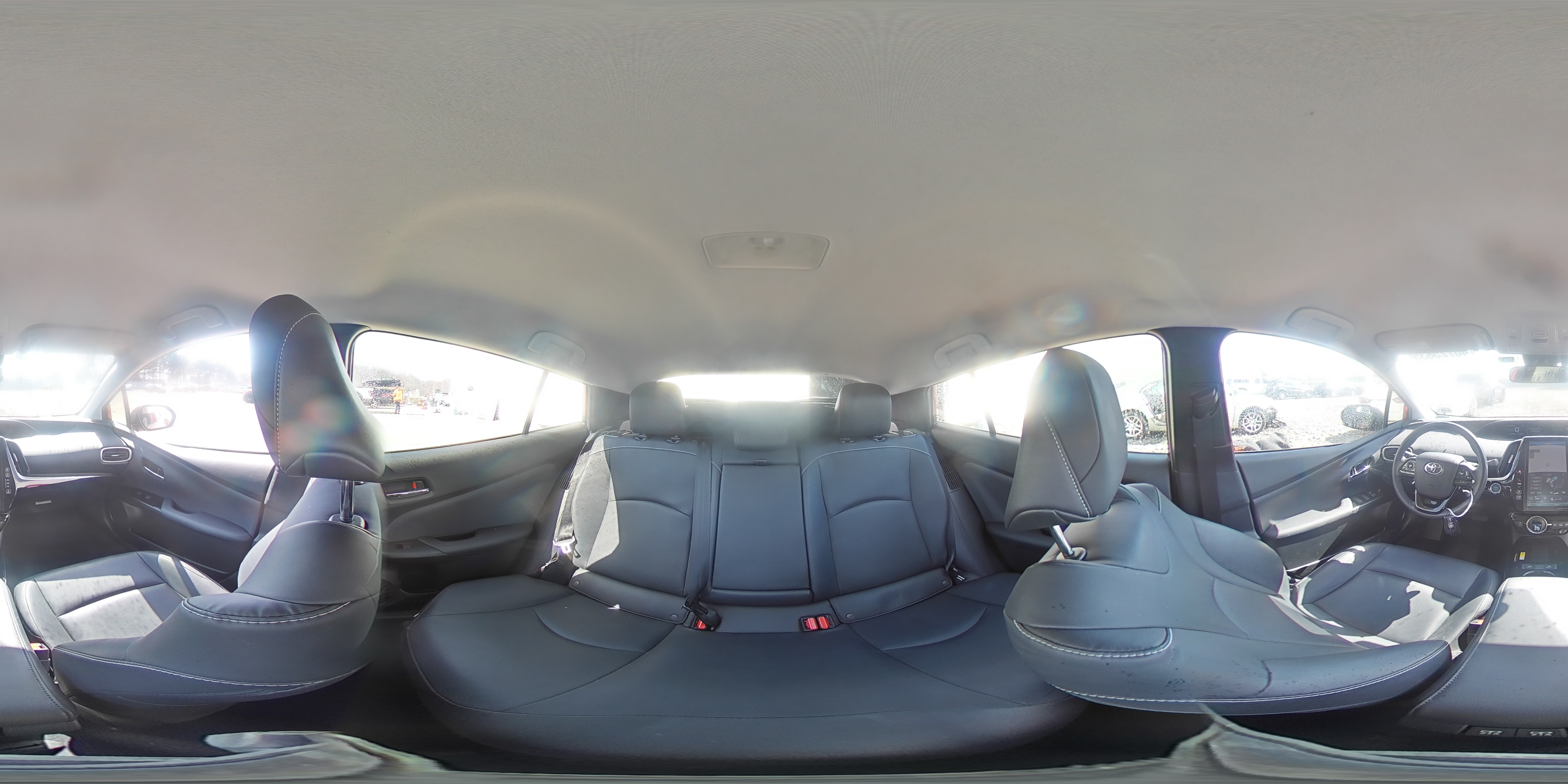 2021 Toyota Prius - Image 14