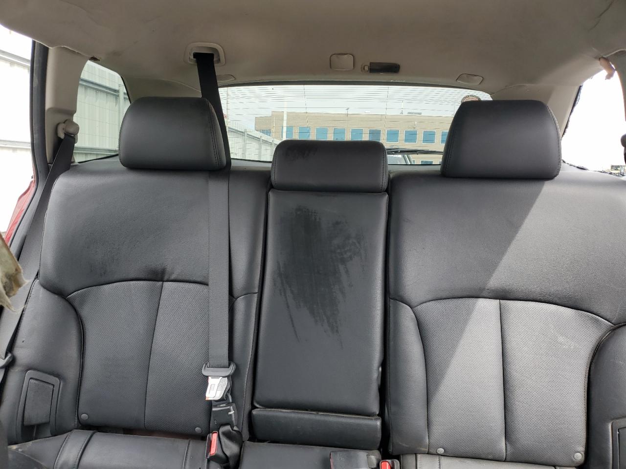 2012 Subaru Outback - Image 10