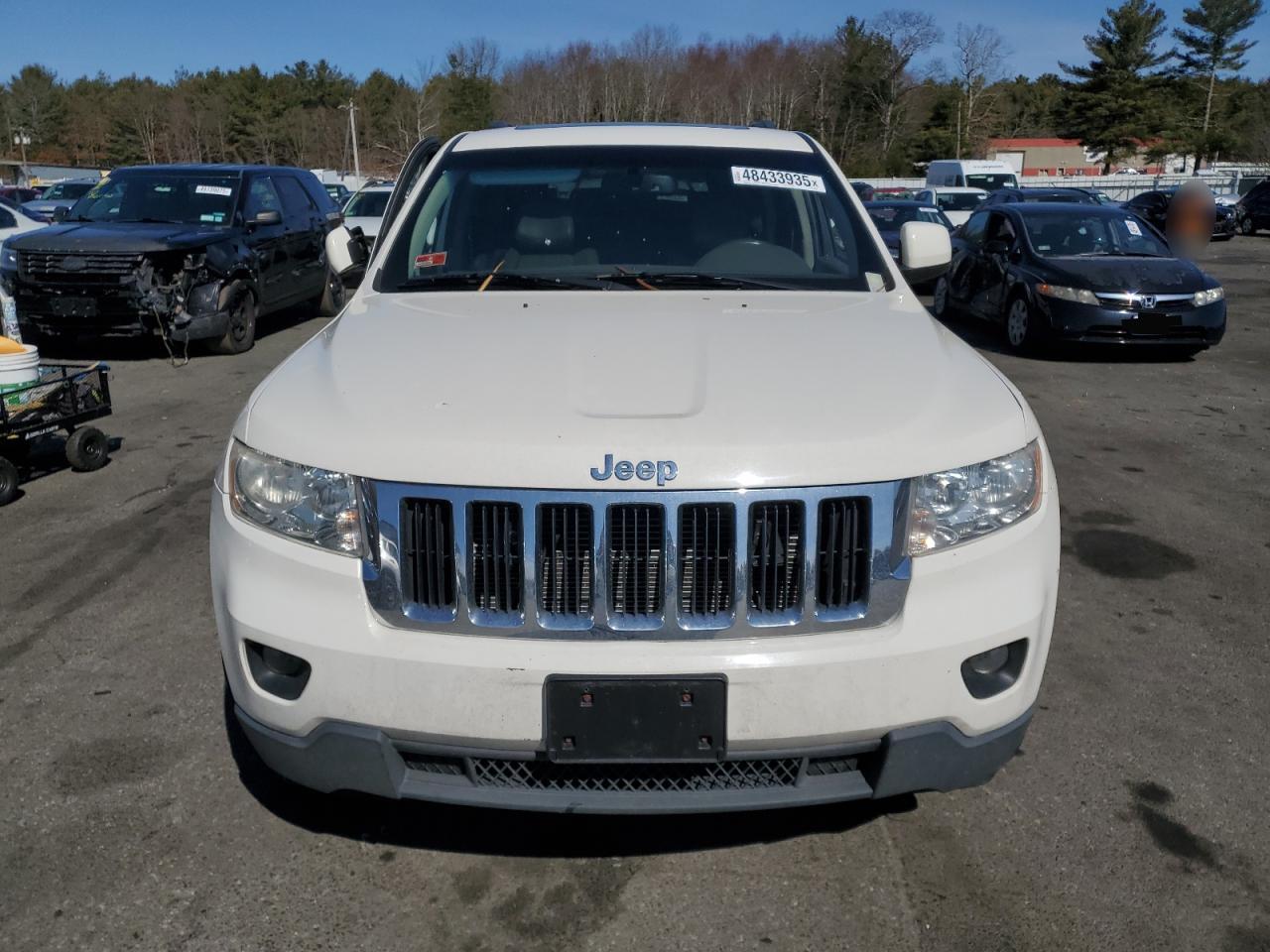 2012 Jeep Grand Cherokee - Image 5