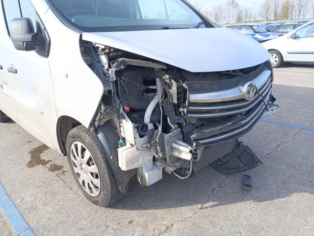 2016 VAUXHALL VIVARO 270