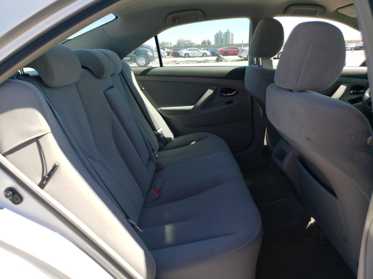 2009 Toyota Camry - Image 10
