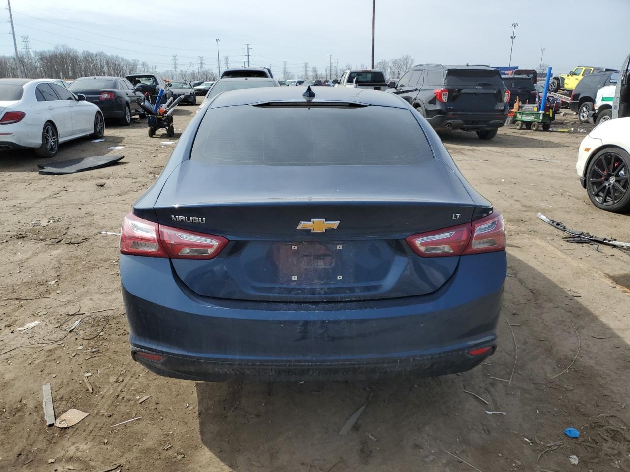 2021 Chevrolet Malibu - Image 6