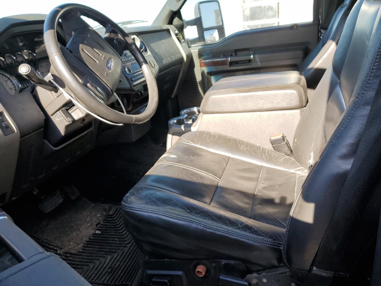 2010 Ford F350 - Image 7