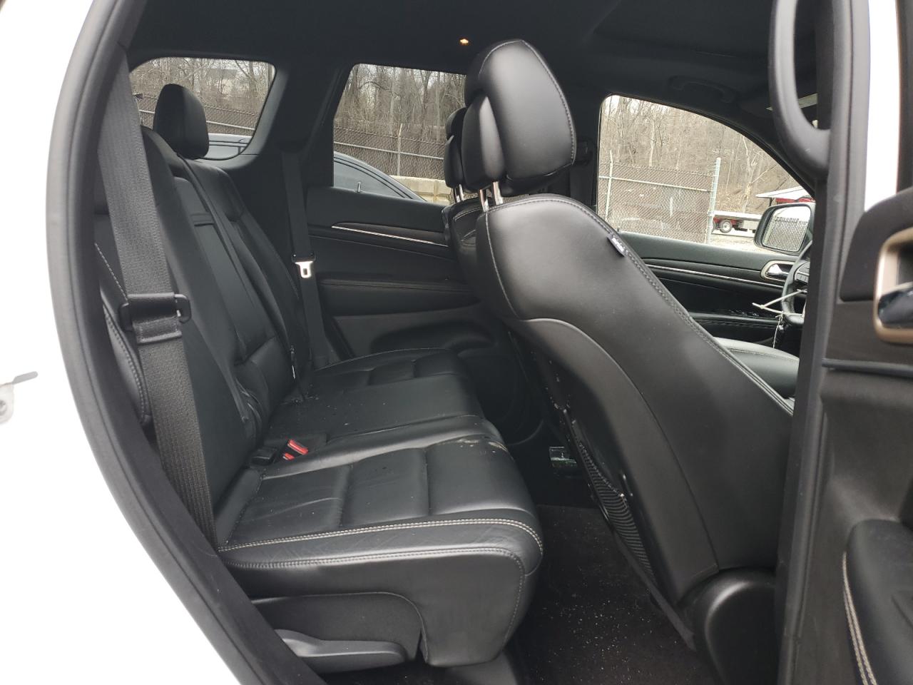 2016 Jeep Grand Cherokee - Image 11