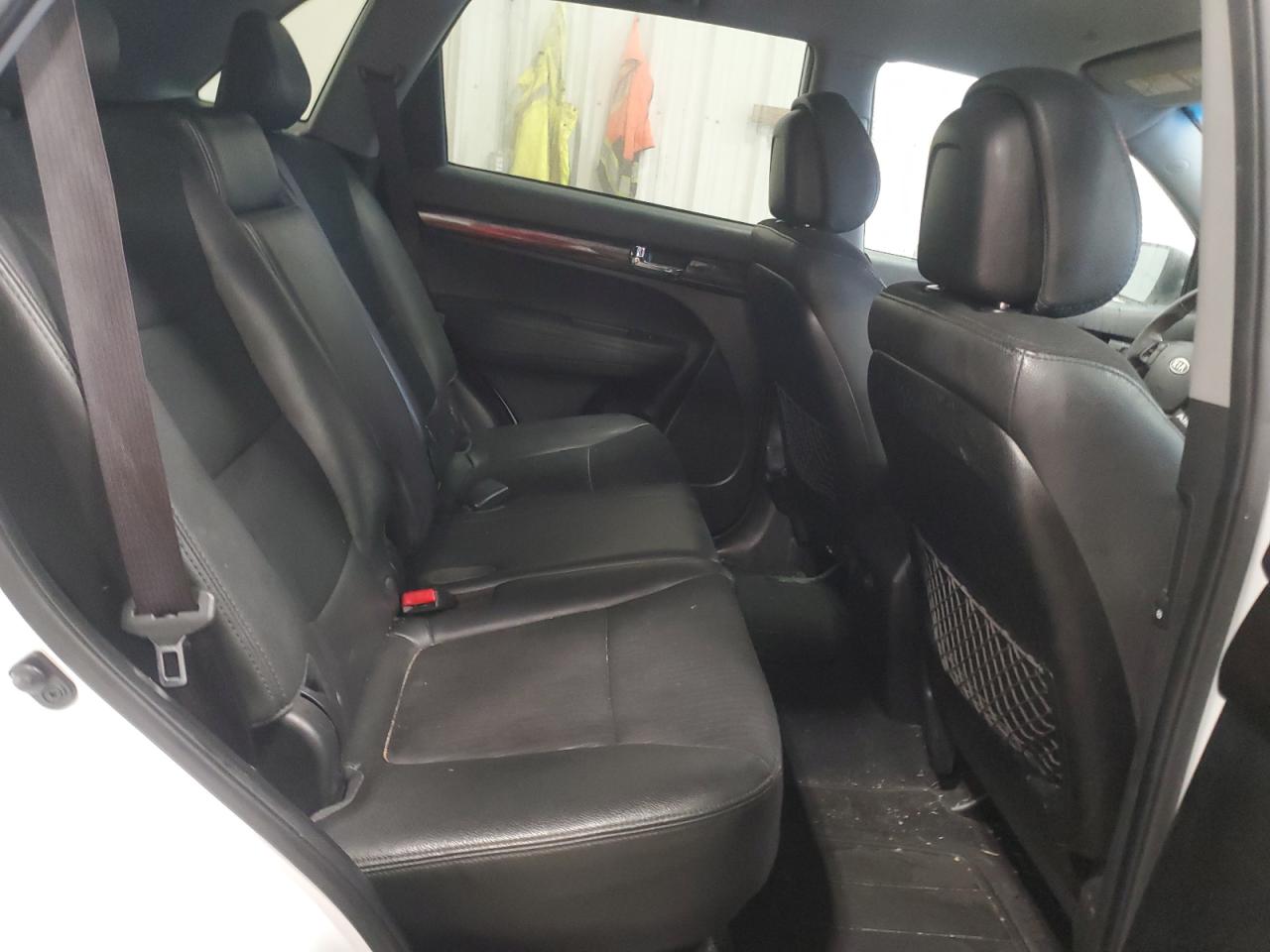 2012 Kia Sorento - Image 11