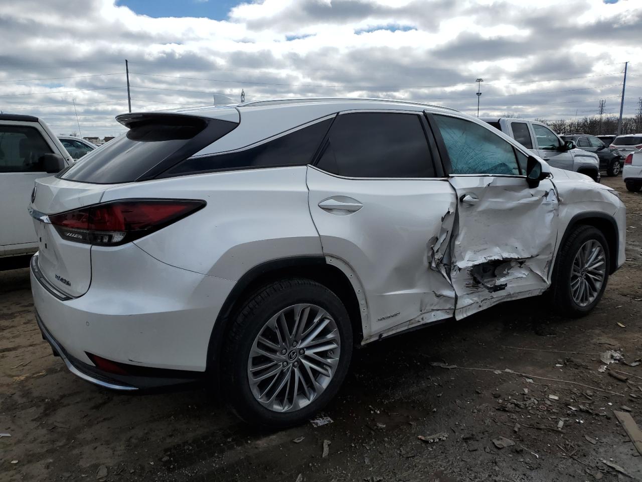 2021 Lexus RX - Image 3