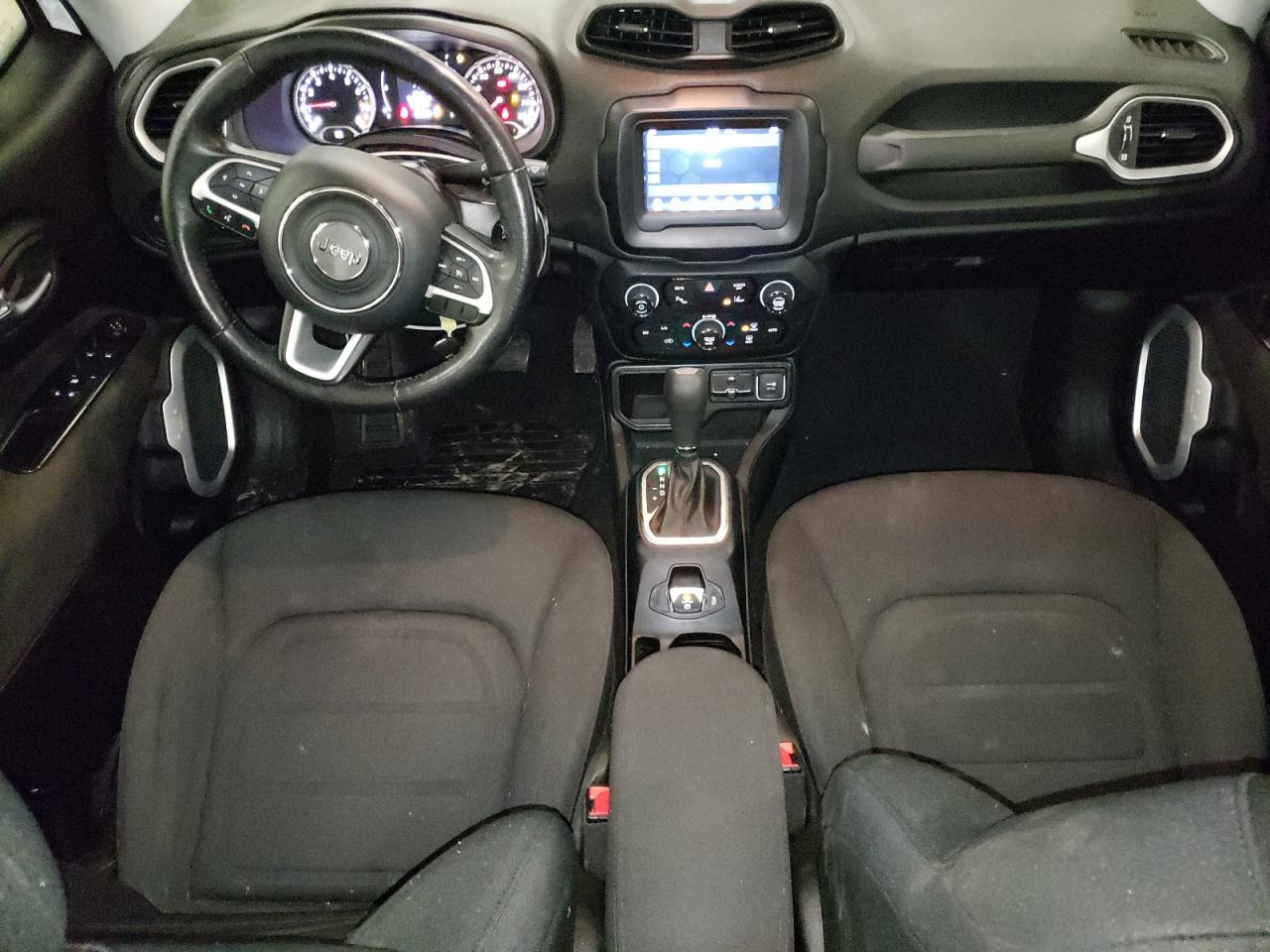 2018 Jeep Renegade - Image 8