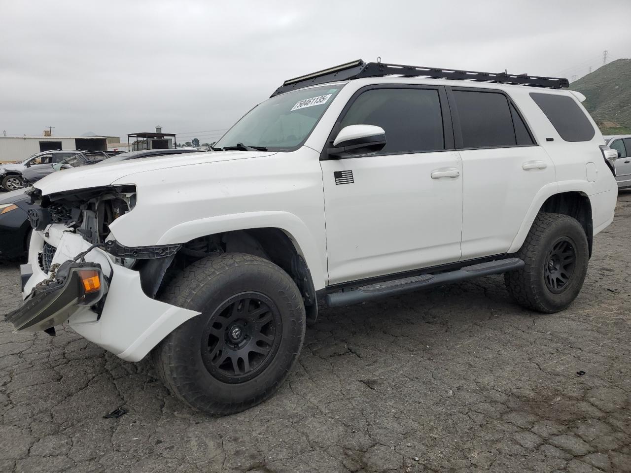 2016 Toyota 4Runner Sr5 იყიდება Colton-ში, CA - Front End