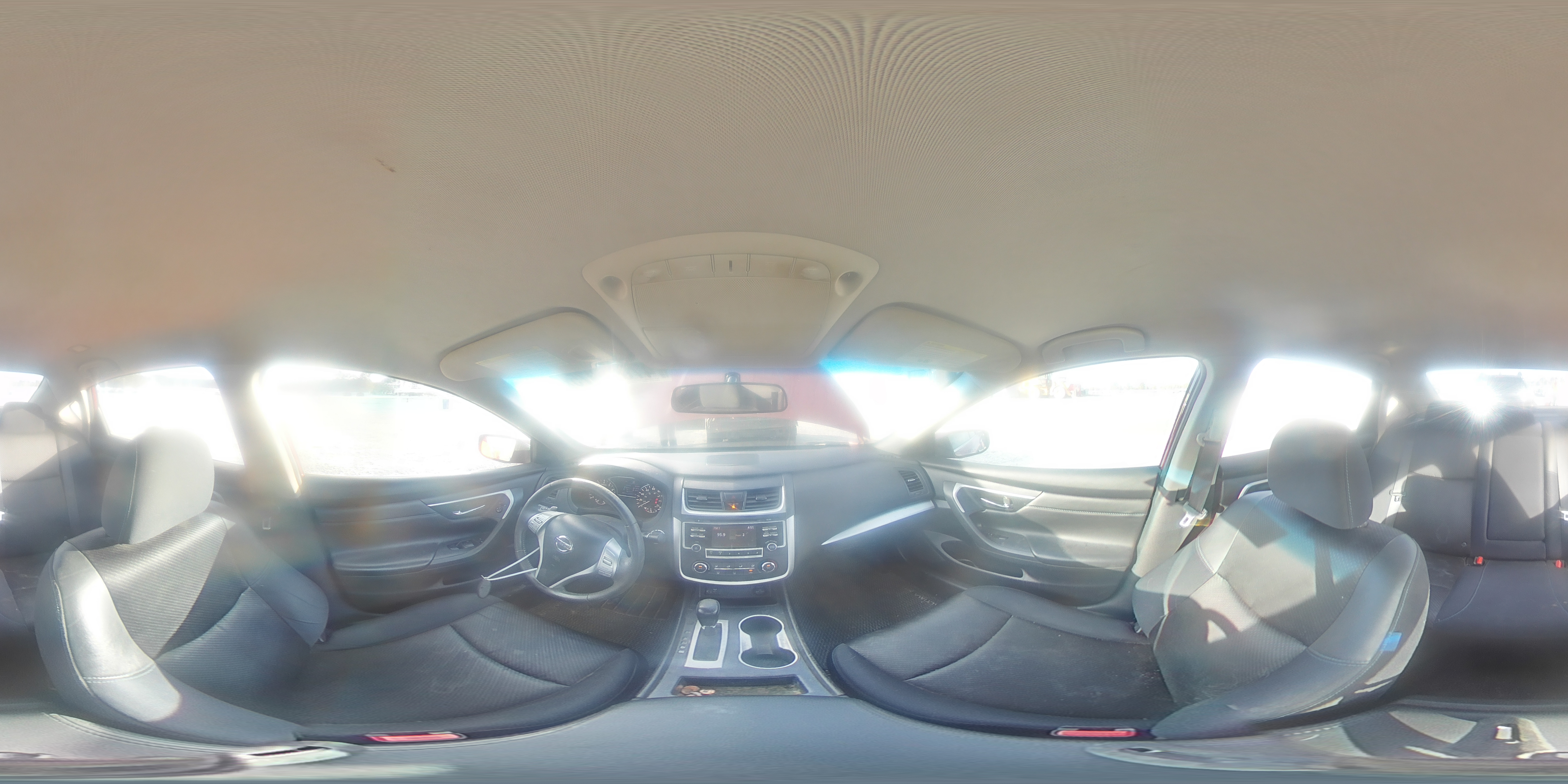 2017 Nissan Altima - Image 13
