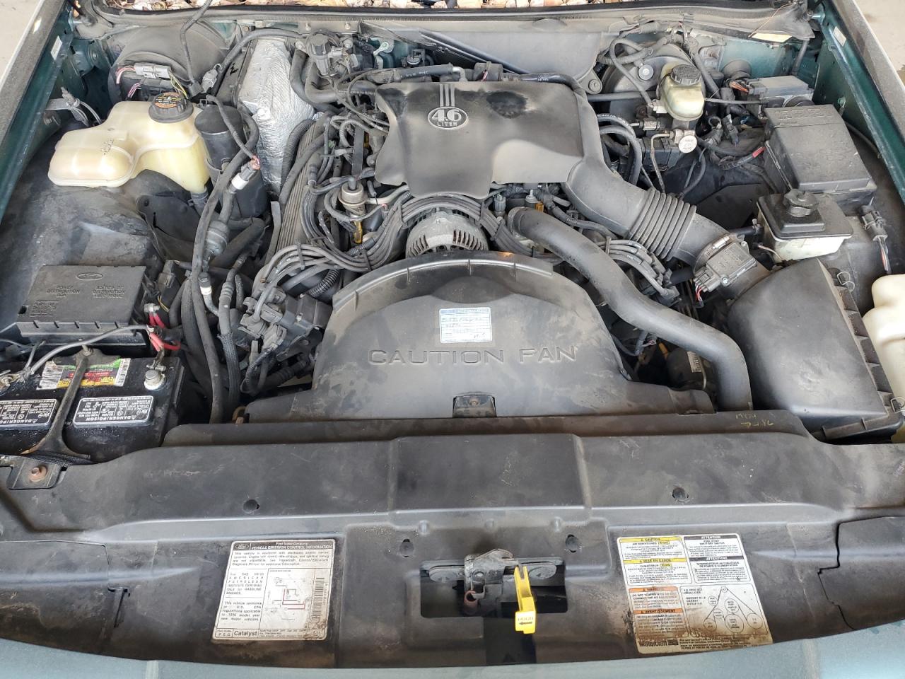 1996 Lincoln Town Car - Image 11