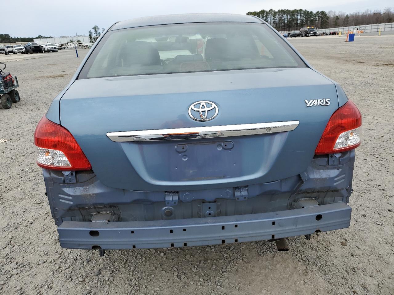 2012 Toyota Yaris - Image 6