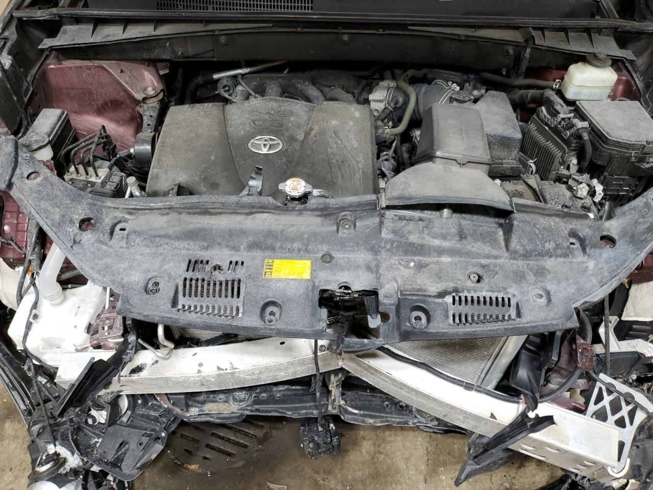 2019 Toyota Highlander - Image 13