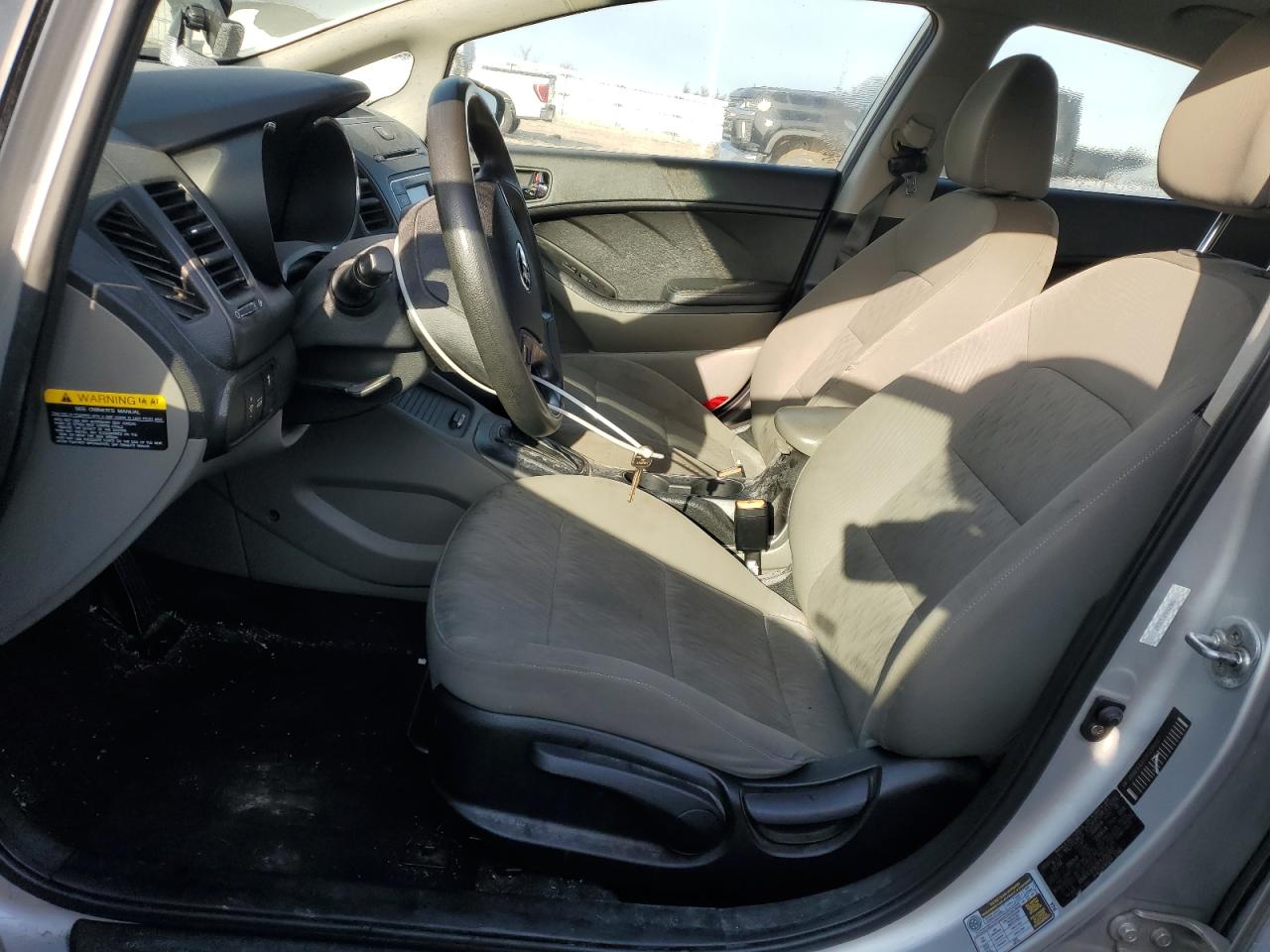 2015 Kia Forte - Image 7