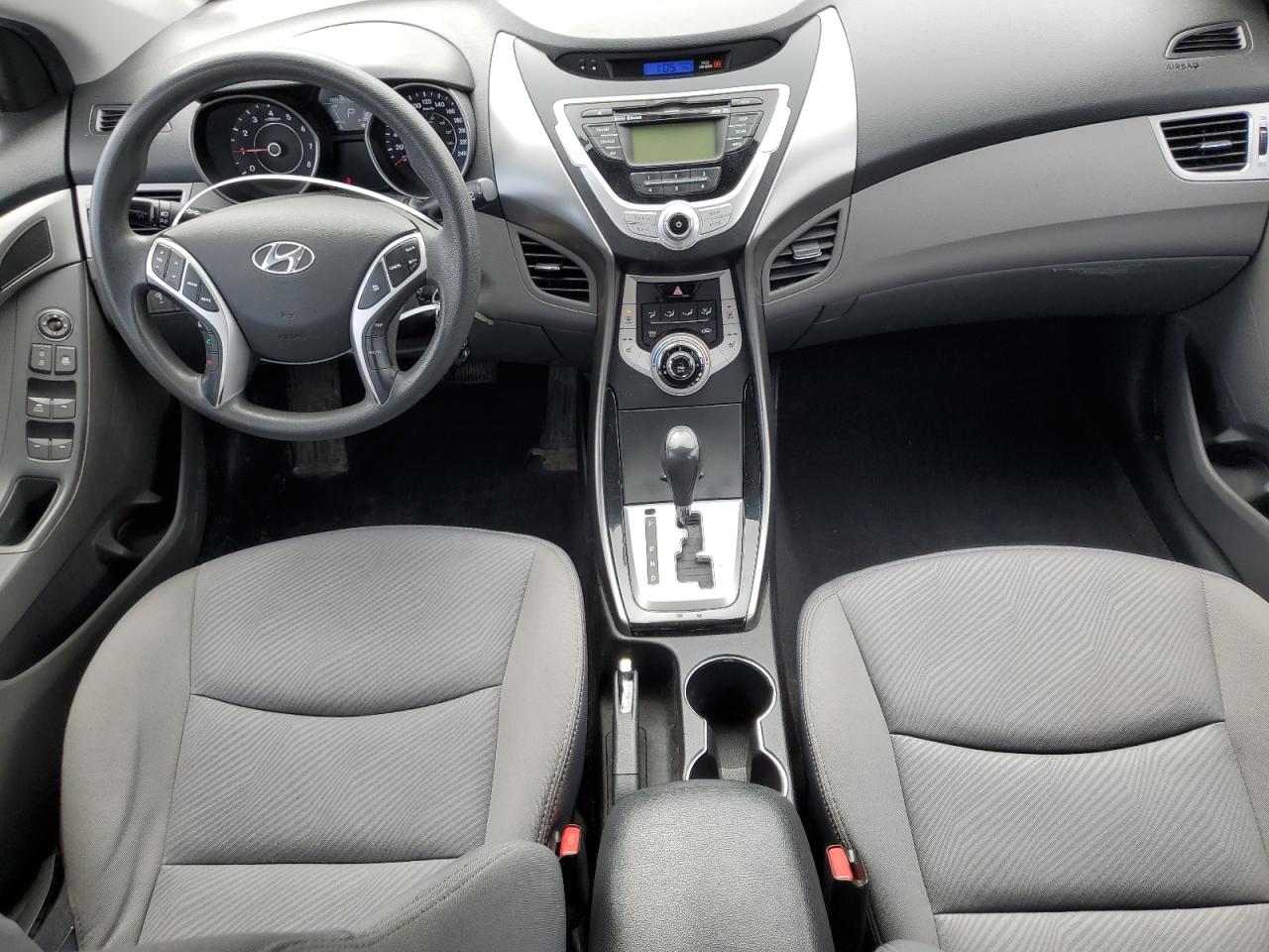 2013 Hyundai Elantra - Image 8
