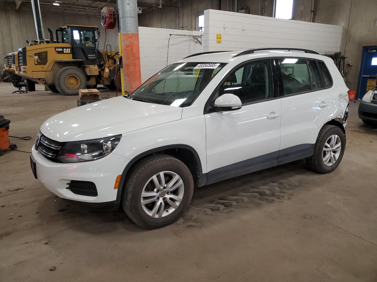 2016 Volkswagen Tiguan - Image 1