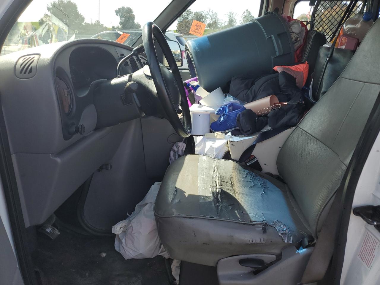 1999 Ford Econline VIN: XFTRE1422XHA09367 Lot: 49840635