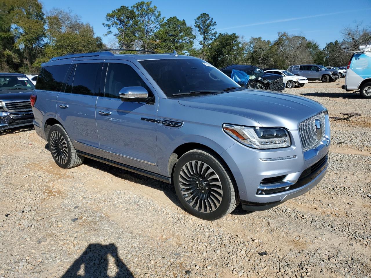 2019 Lincoln Navigator - Image 4
