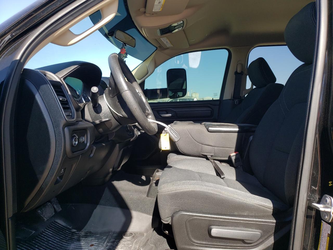 2019 RAM 1500 - Image 7