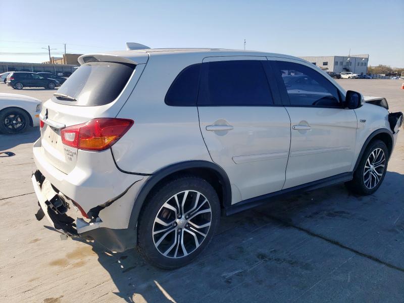  MITSUBISHI OUTLANDER 2018 Biały