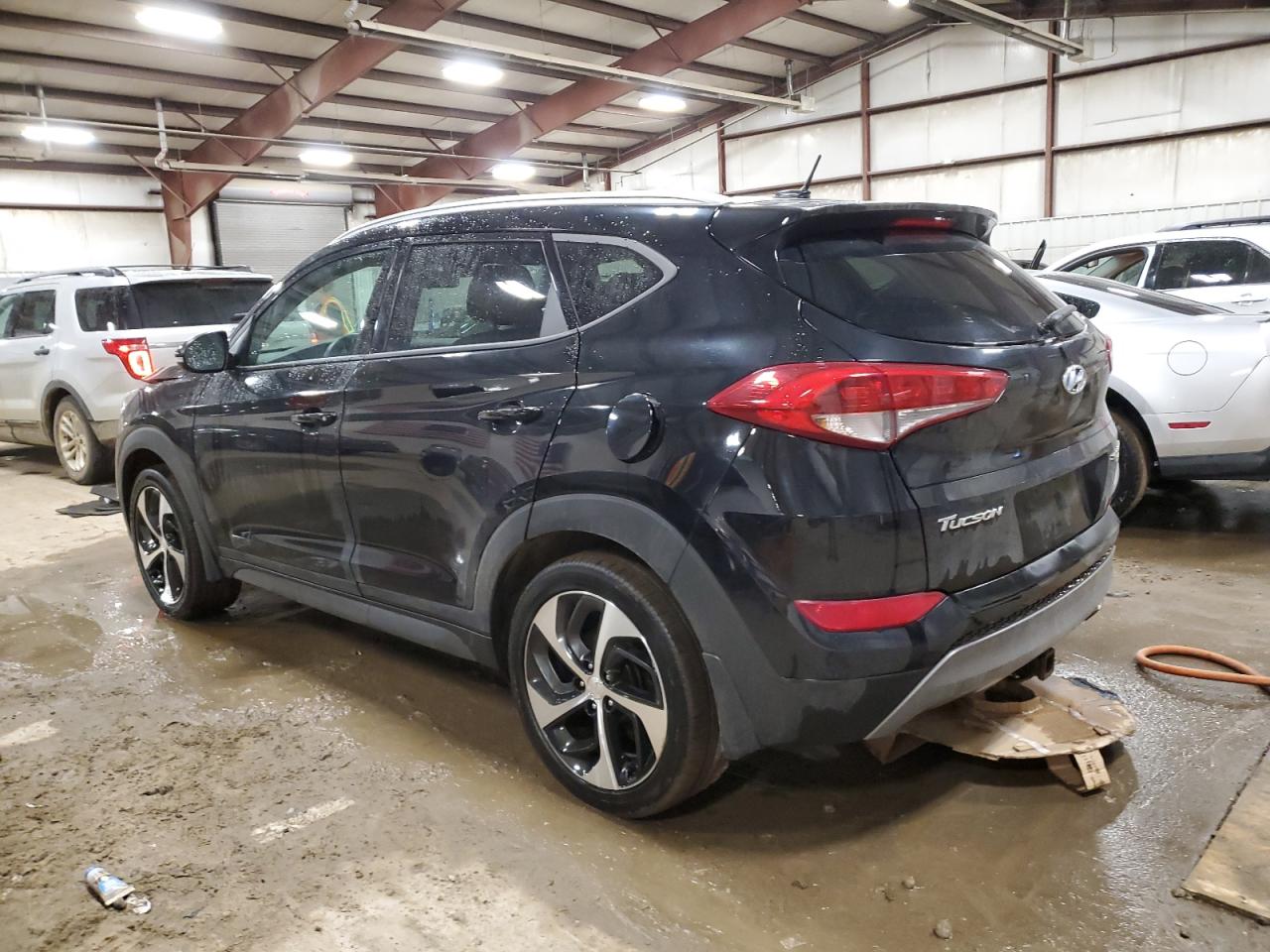 2016 Hyundai Tucson - Image 2