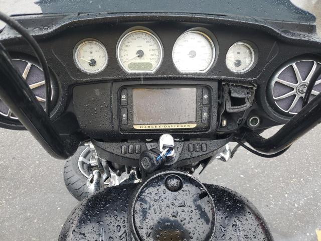  HARLEY-DAVIDSON FL 2016 Чорний