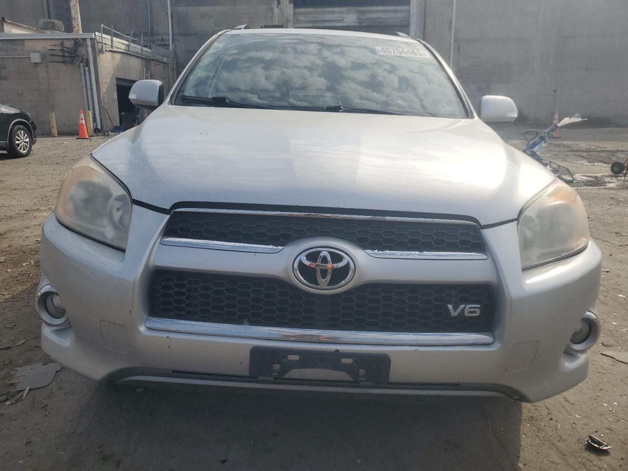 2012 Toyota RAV 4 - Image 5
