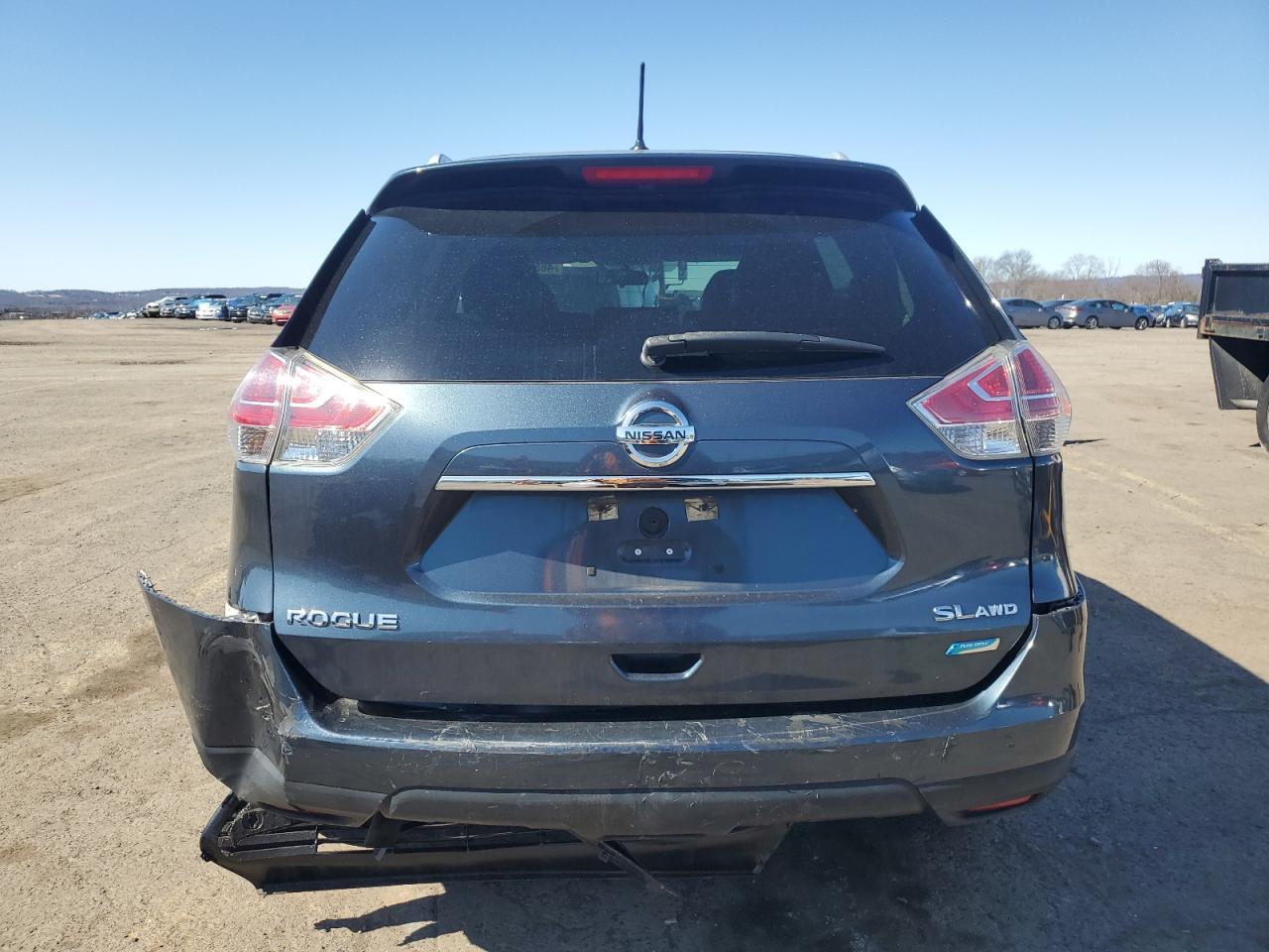 2014 Nissan Rogue - Image 6