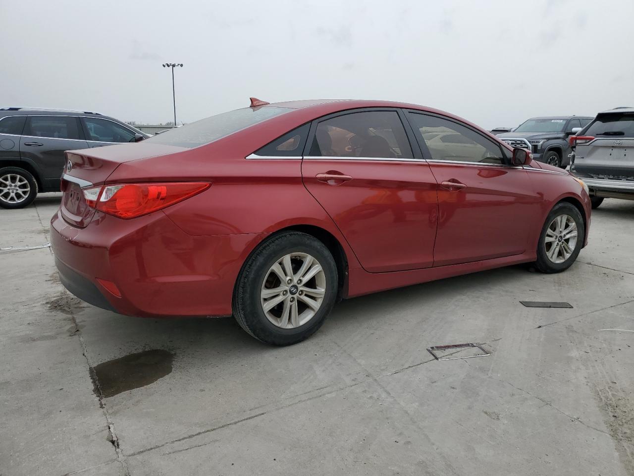 2014 Hyundai Sonata - Image 3