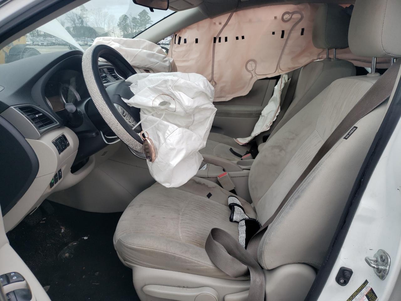 2015 Nissan Sentra - Image 7