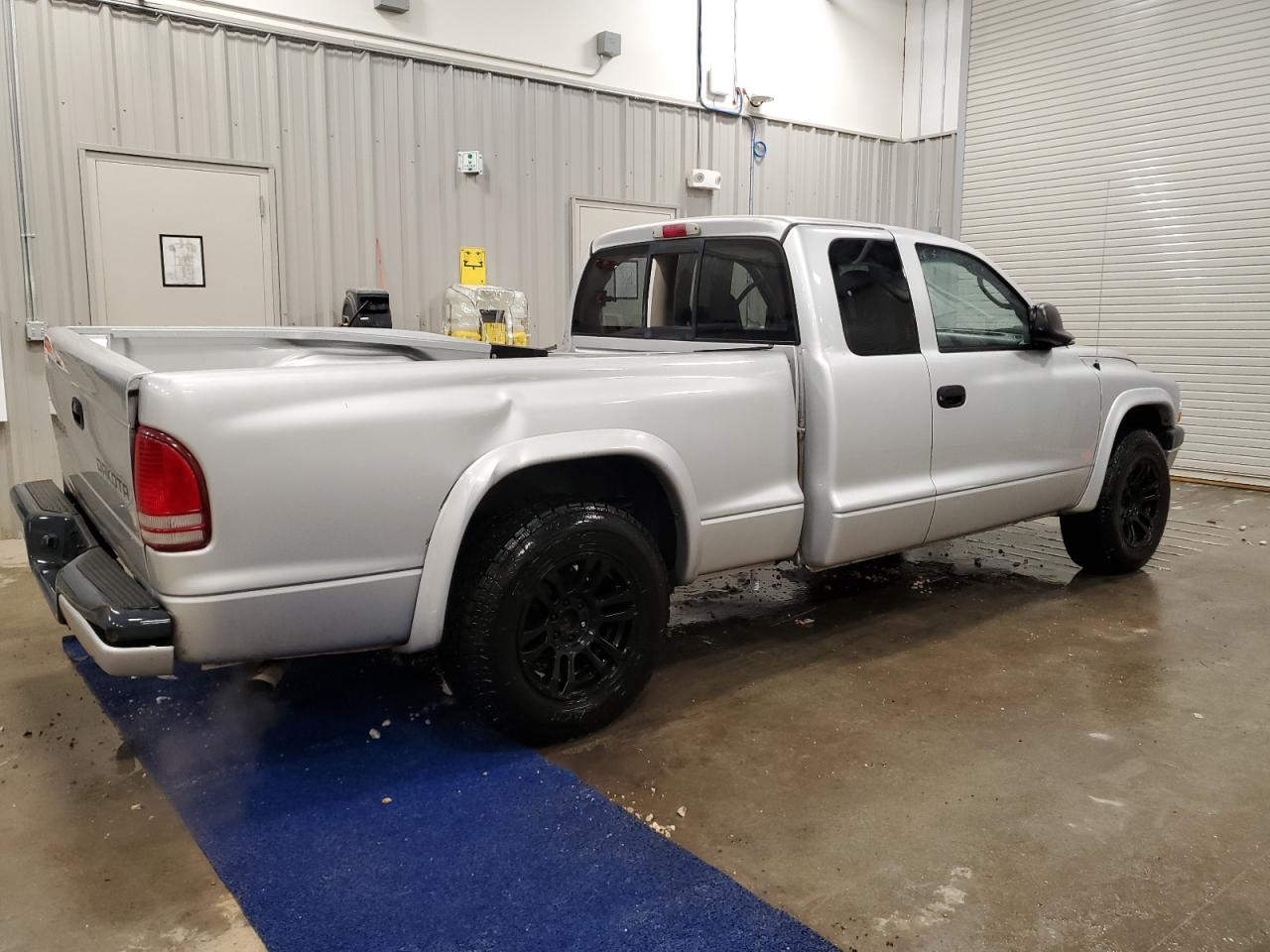 2003 Dodge Dakota - Image 3
