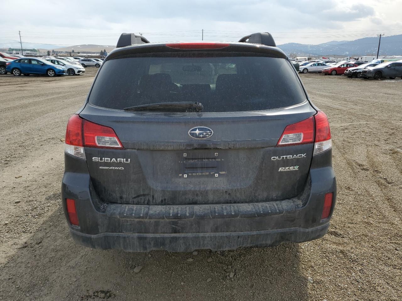 2011 Subaru Outback - Image 6