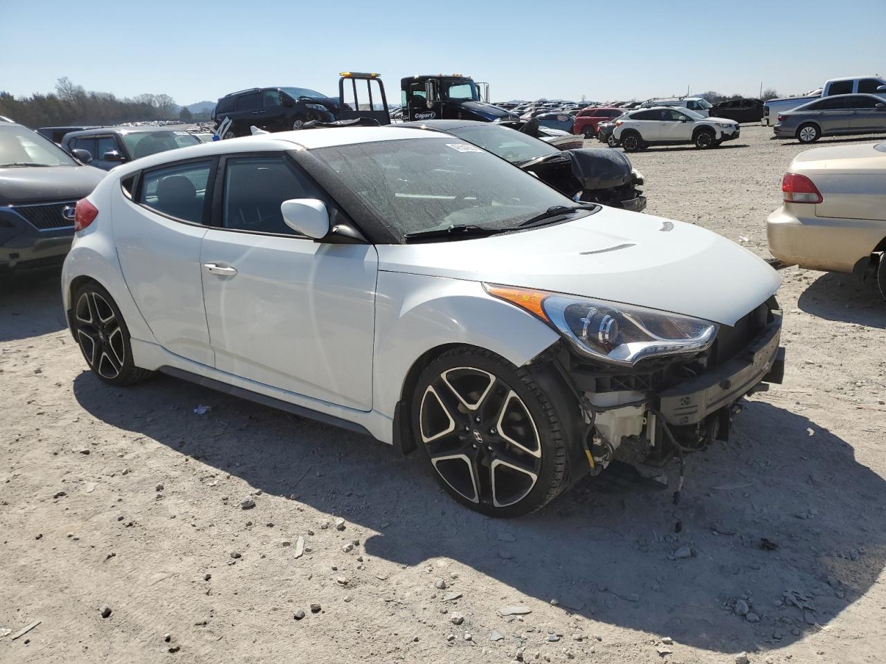 2015 Hyundai Veloster - Image 4