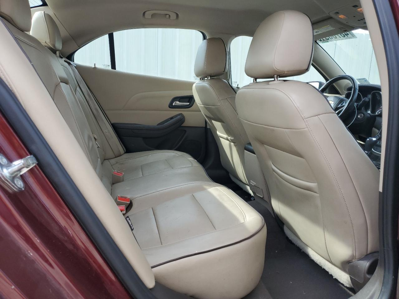 2015 Chevrolet Malibu - Image 10