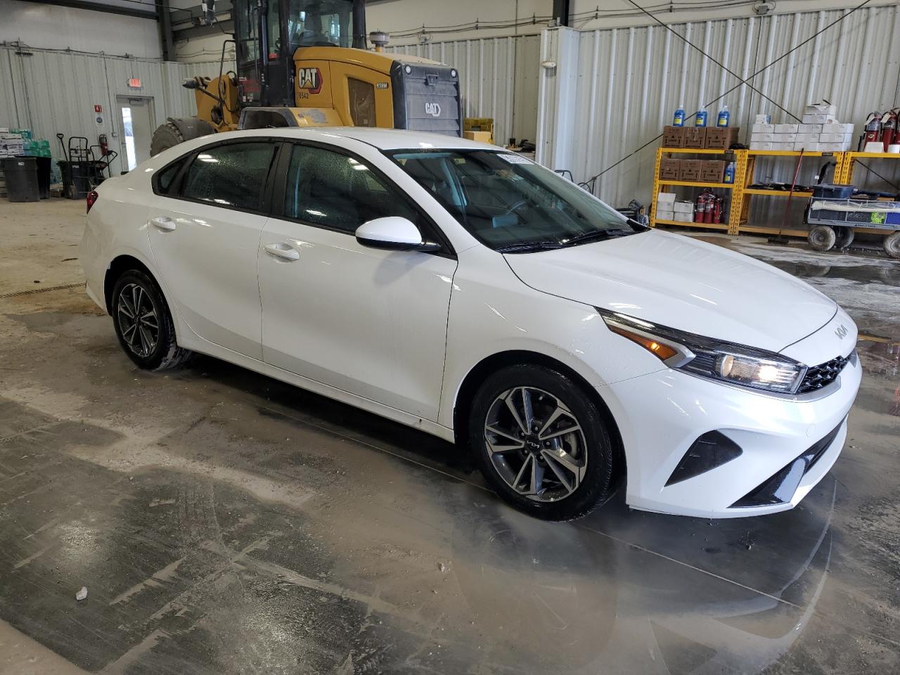 2023 Kia Forte - Image 4