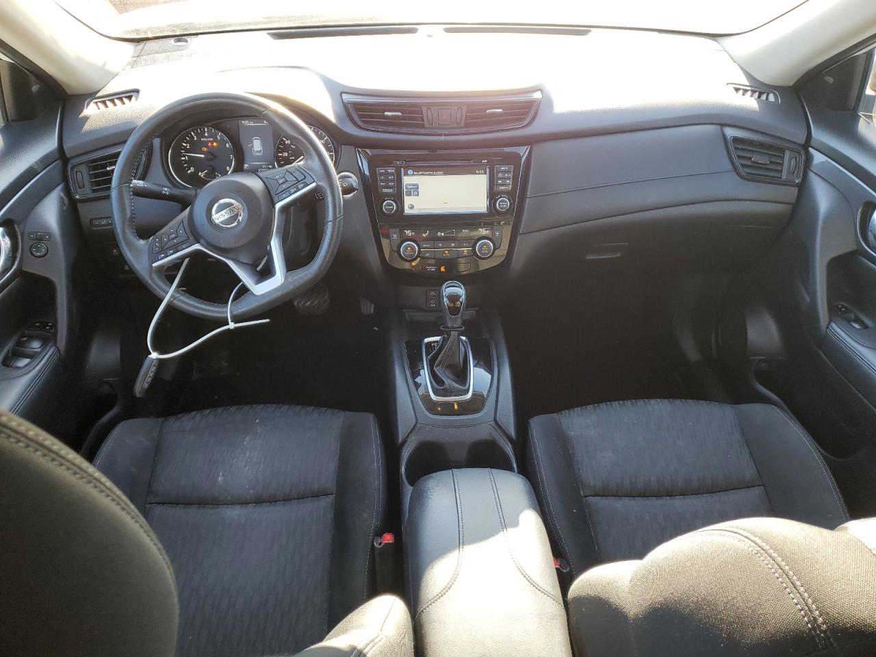 2017 Nissan Rogue - Image 8