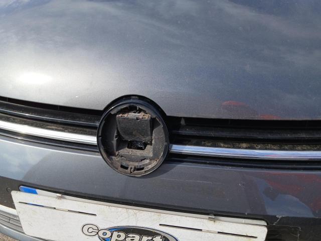 2018 VOLKSWAGEN GOLF SE NA